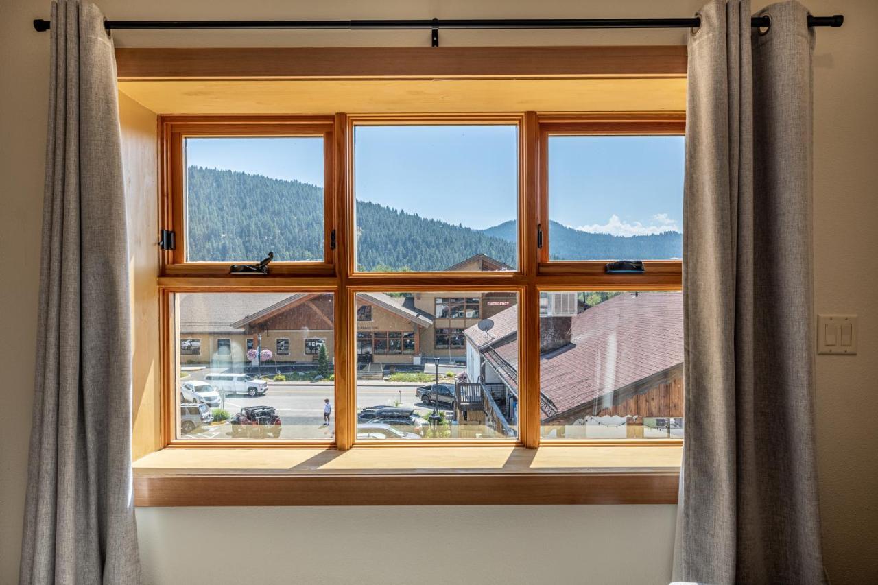 Alpen Dorf Pension Левенуэрт Экстерьер фото